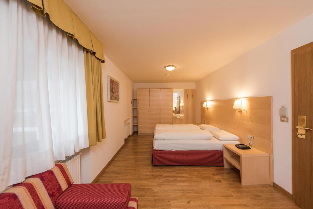 Hotel Union Dobbiaco Esterno foto